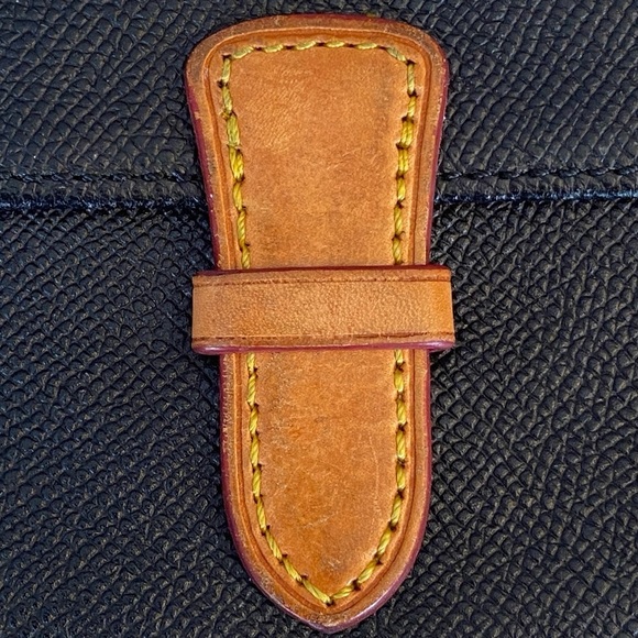 DOONEY & BOURKE Pouch, Vintage. EUC - Picture 6 of 9